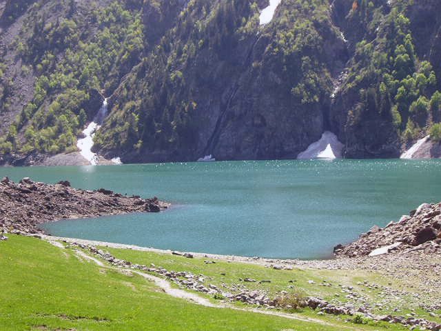 Au bord du lac lauvitel