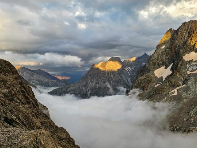 Refuge et lac du Pavé