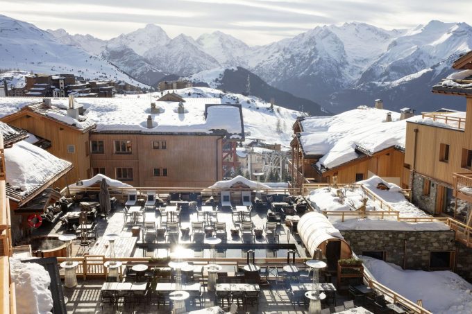 Ferme d’Hubert – terrasse hiver – hôtel Grandes Rousses – Alpe d’Huez (3).jpg